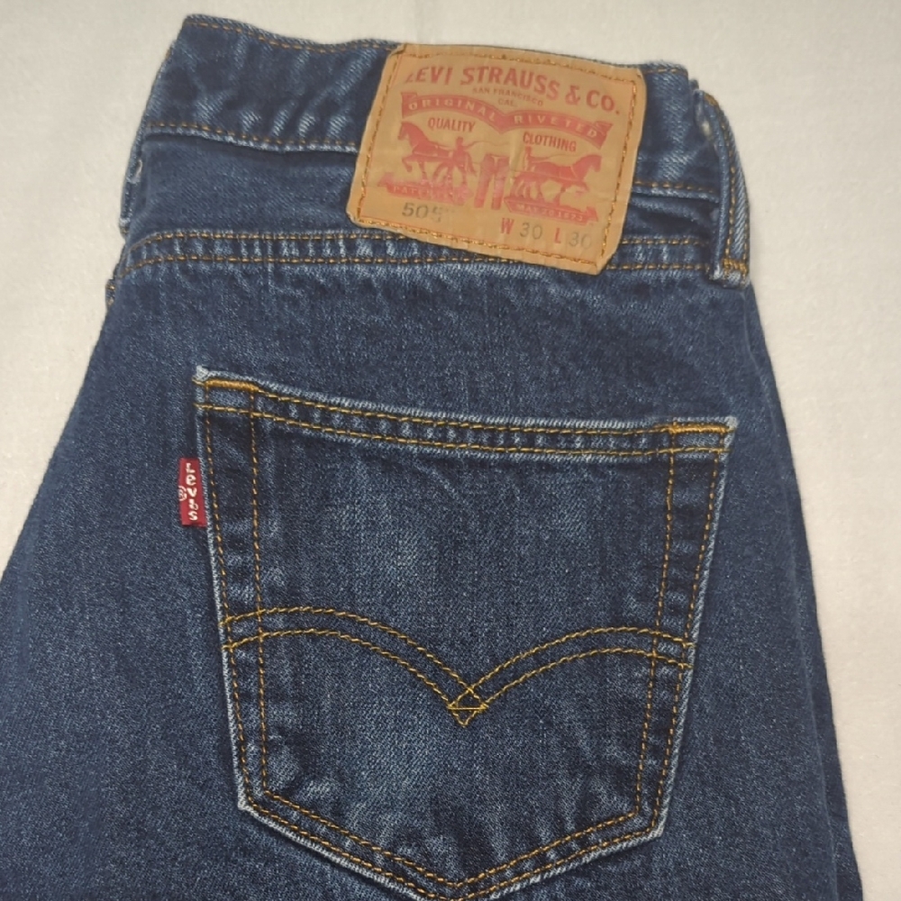 Levi's 505 Straight Leg Medium Wash‎ Mens Jeans Size 30